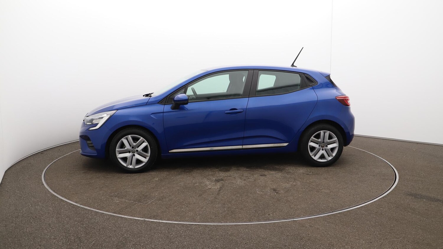 Used Renault Clio 2021 for sale - 76562517: Photo 63