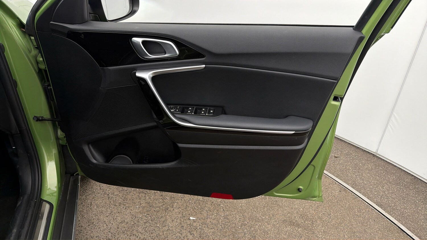 Used Kia XCeed 2023 for sale - 77931114: Photo 14