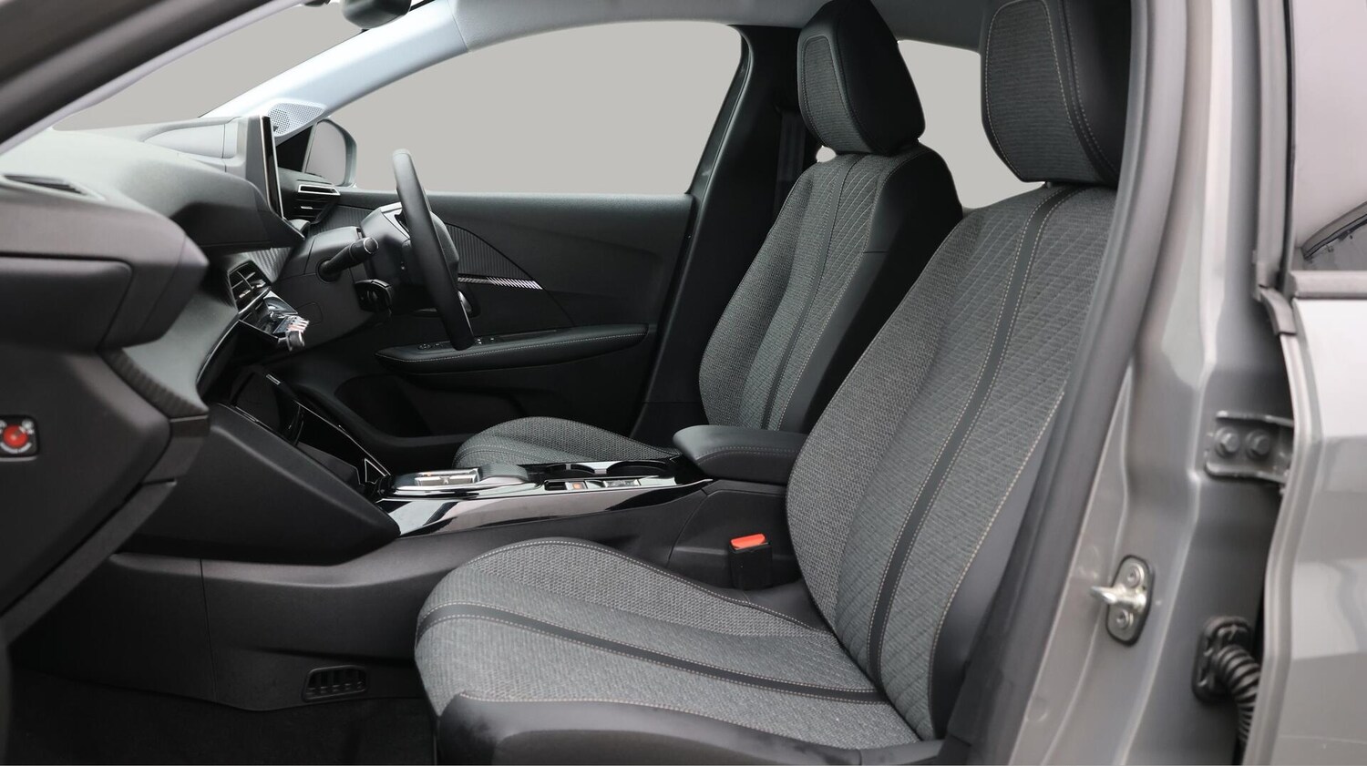 Used Peugeot E-208 2024 for sale - 76307721: Photo 15