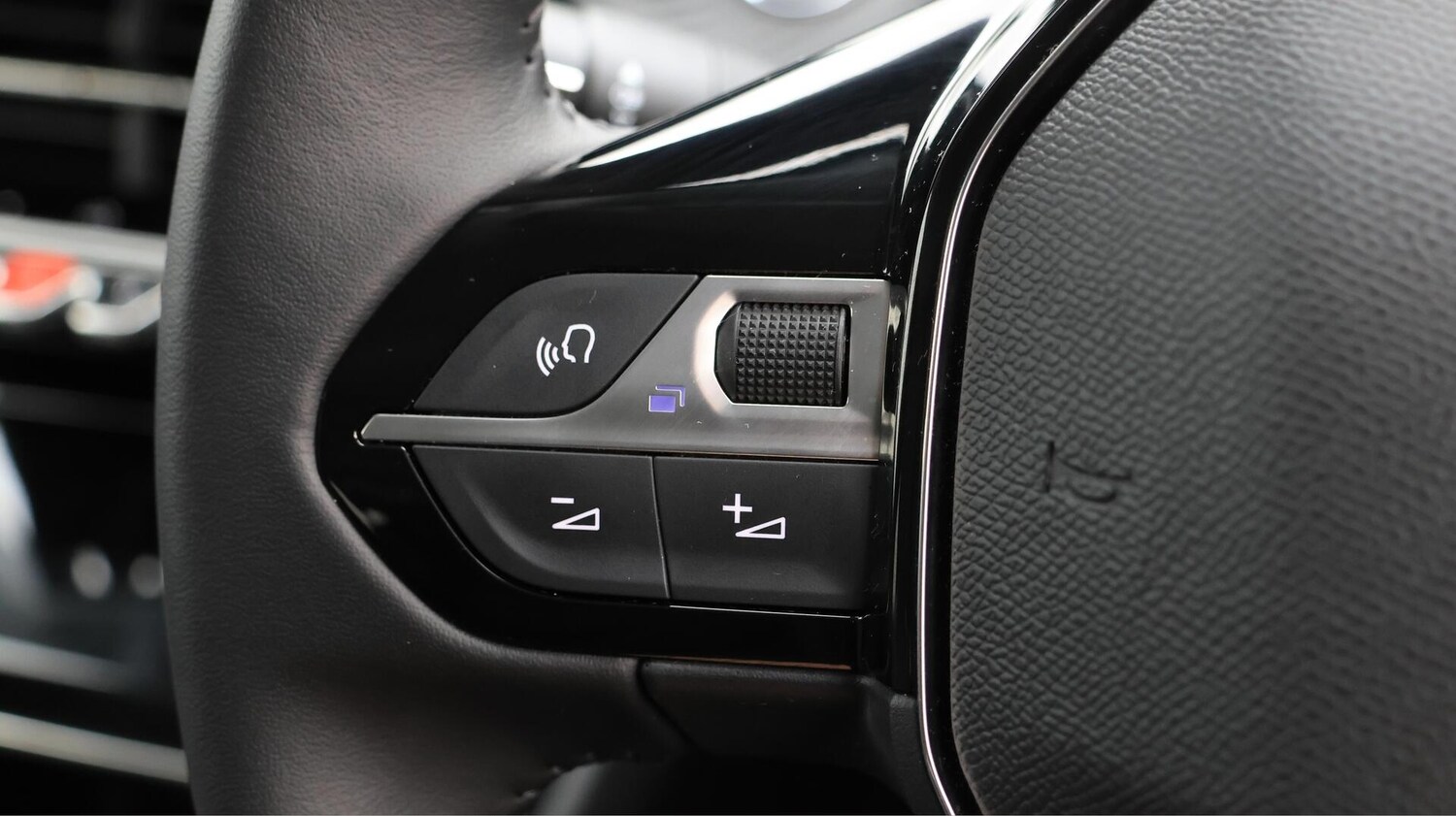 Used Peugeot E-208 2024 for sale - 76307721: Photo 24