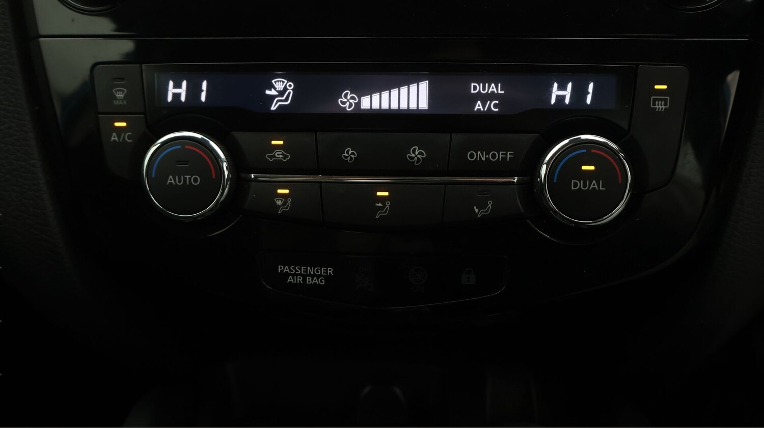 Used Nissan Qashqai for sale - 77699119: Photo 12