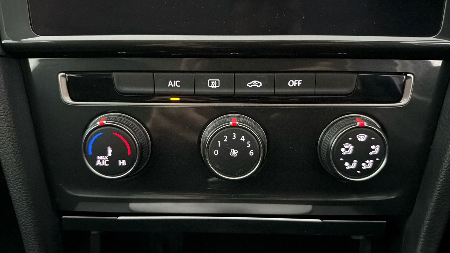 Used Volkswagen Golf 2018 for sale - 77934917: Photo 10