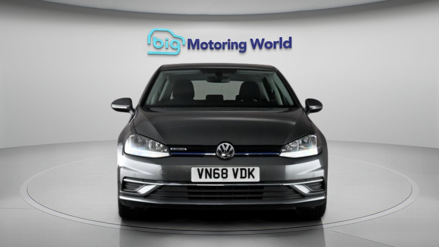 Used Volkswagen Golf 2018 for sale - 77934917: Photo 2