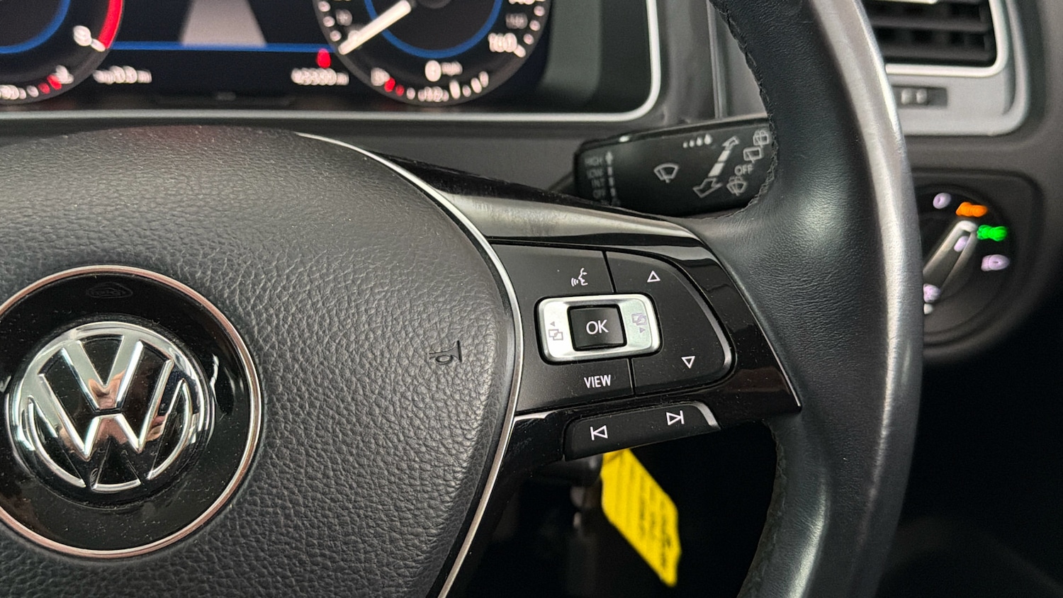 Used Volkswagen Golf 2018 for sale - 77934917: Photo 23