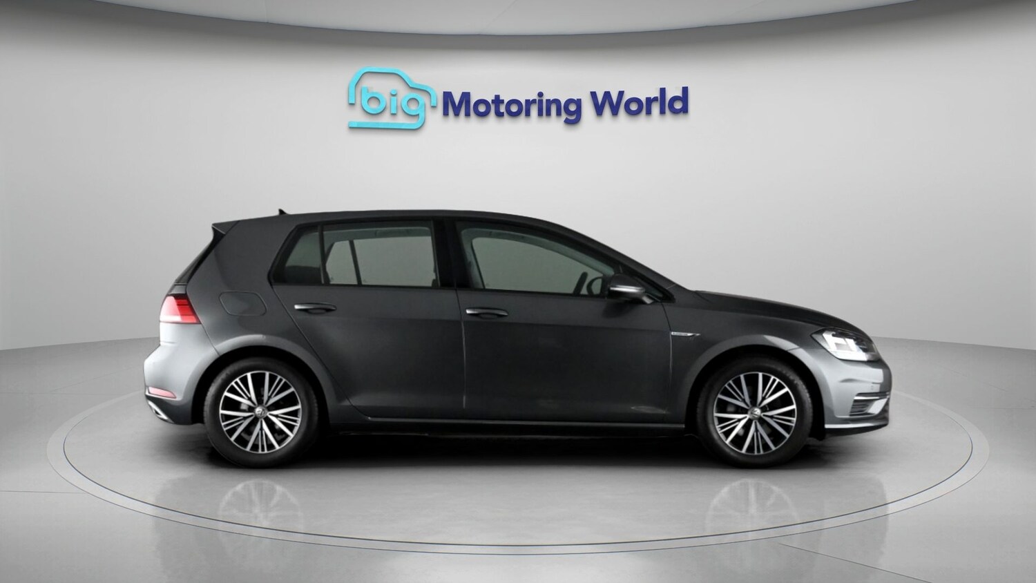 Used Volkswagen Golf 2018 for sale - 77934917: Photo 8