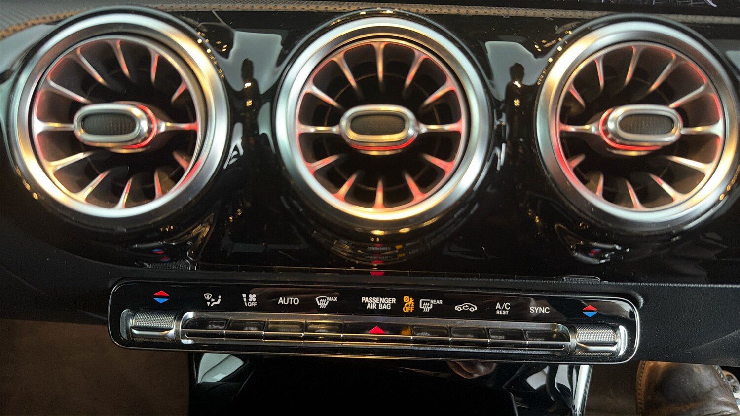 Used Mercedes-Benz A-Class 2018 for sale - 77762895: Photo 12