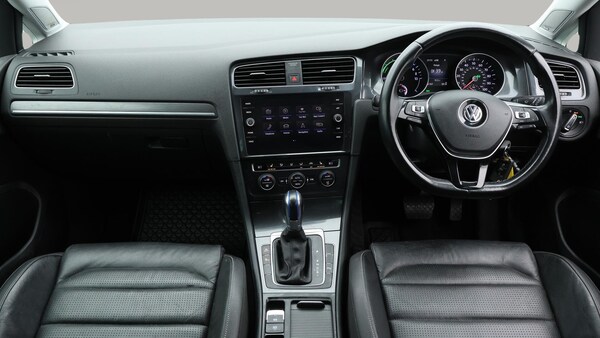 Used Volkswagen Golf 2019 for sale - 76167059: Photo 14