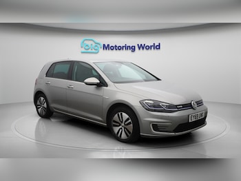 Used Volkswagen Golf 2019 for sale - 76167059: Photo 2