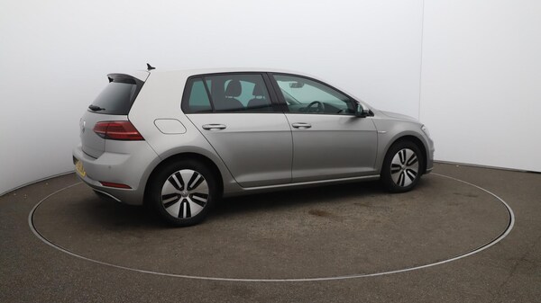 Used Volkswagen Golf 2019 for sale - 76167059: Photo 53