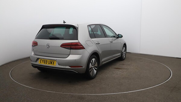 Used Volkswagen Golf 2019 for sale - 76167059: Photo 56