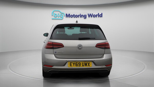 Used Volkswagen Golf 2019 for sale - 76167059: Photo 7