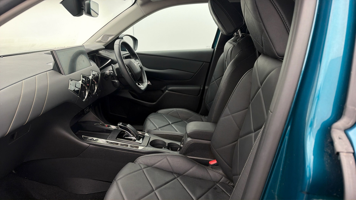 Used DS Automobiles DS 3 Crossback 2023 for sale - 78018143: Photo 13