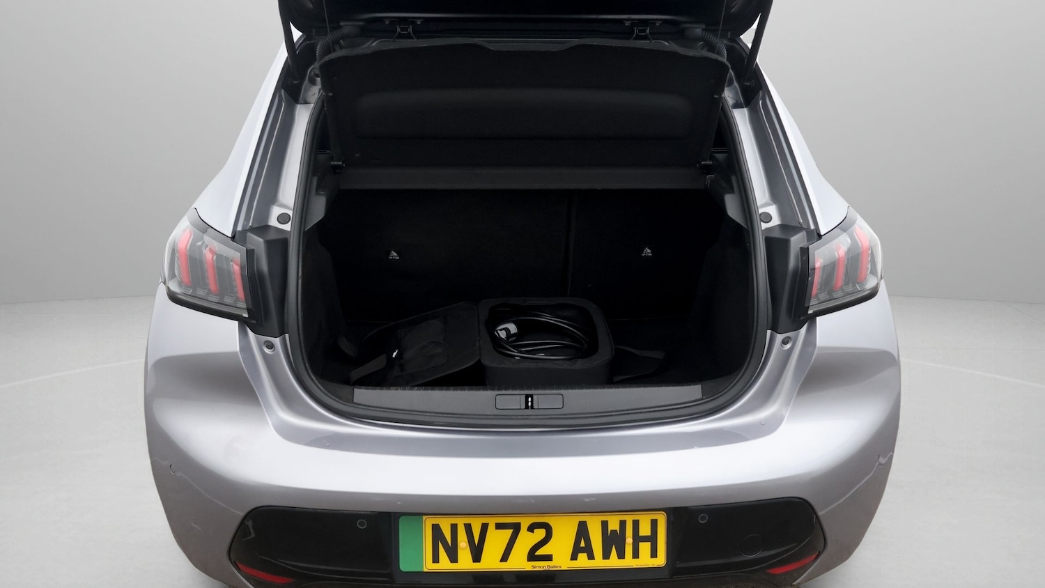 Used Peugeot E-208 2022 for sale - 77749708: Photo 17