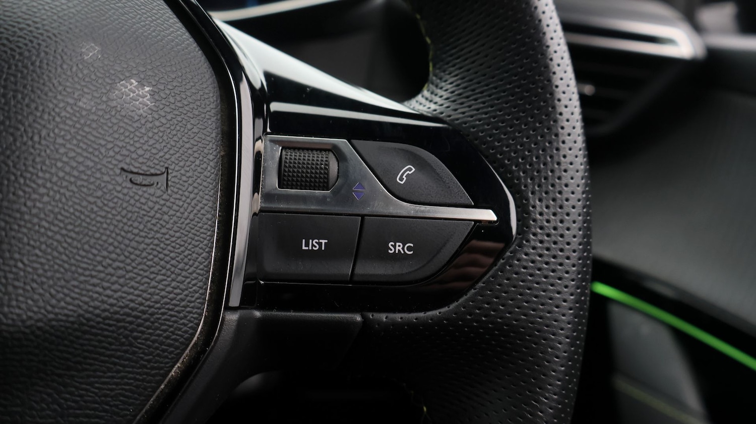 Used Peugeot E-208 2022 for sale - 77749708: Photo 27