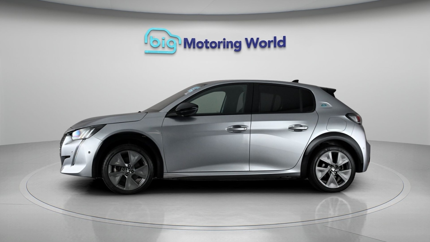 Used Peugeot E-208 2022 for sale - 77749708: Photo 4