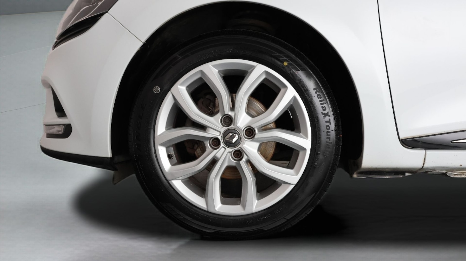 Used Renault Clio 2018 for sale - 77436273: Photo 18