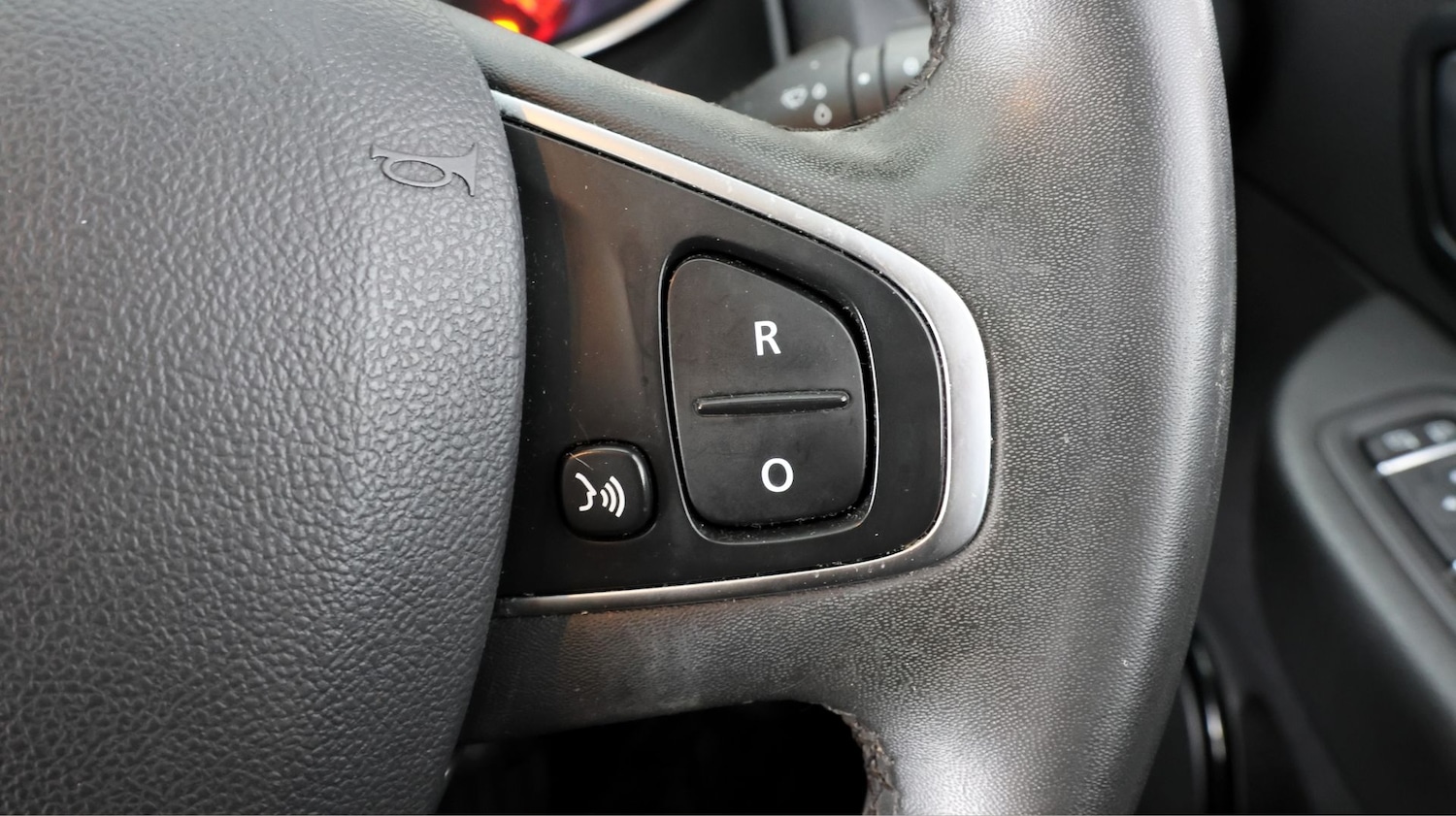 Used Renault Clio 2018 for sale - 77436273: Photo 21