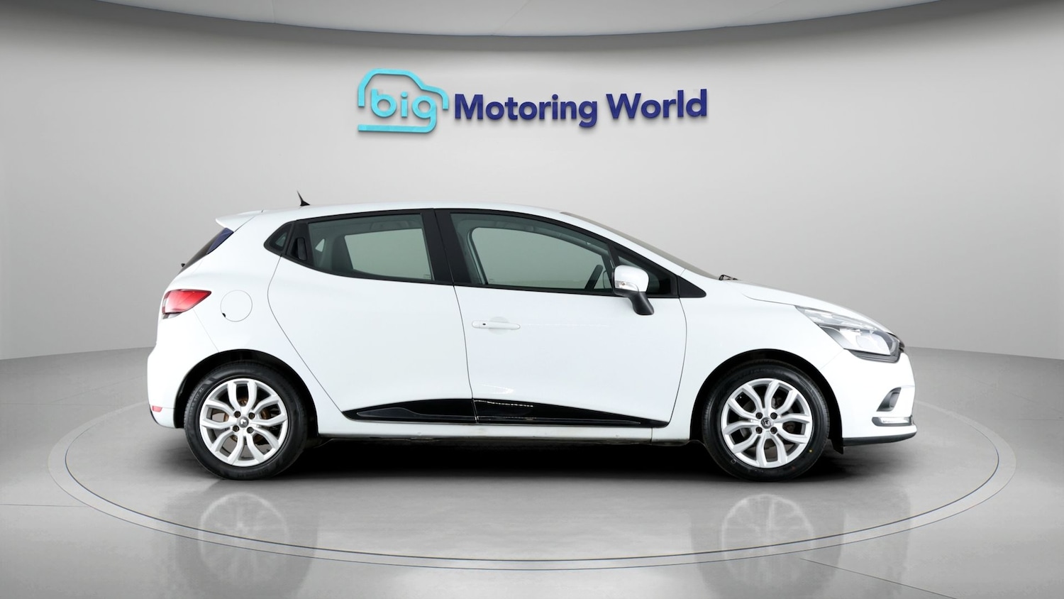 Used Renault Clio 2018 for sale - 77436273: Photo 8