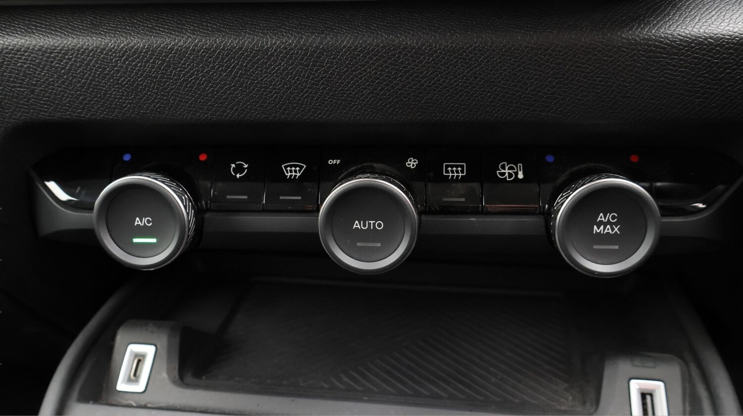 Used Citroen C4 2022 for sale - 77365655: Photo 12