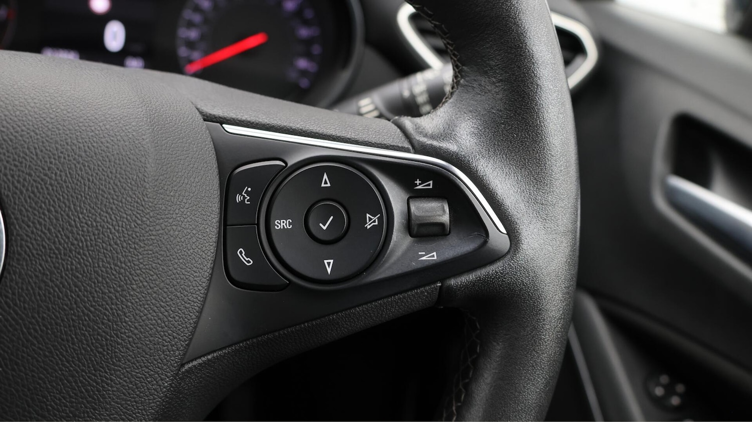 Used Vauxhall Crossland 2022 for sale - 76689511: Photo 25