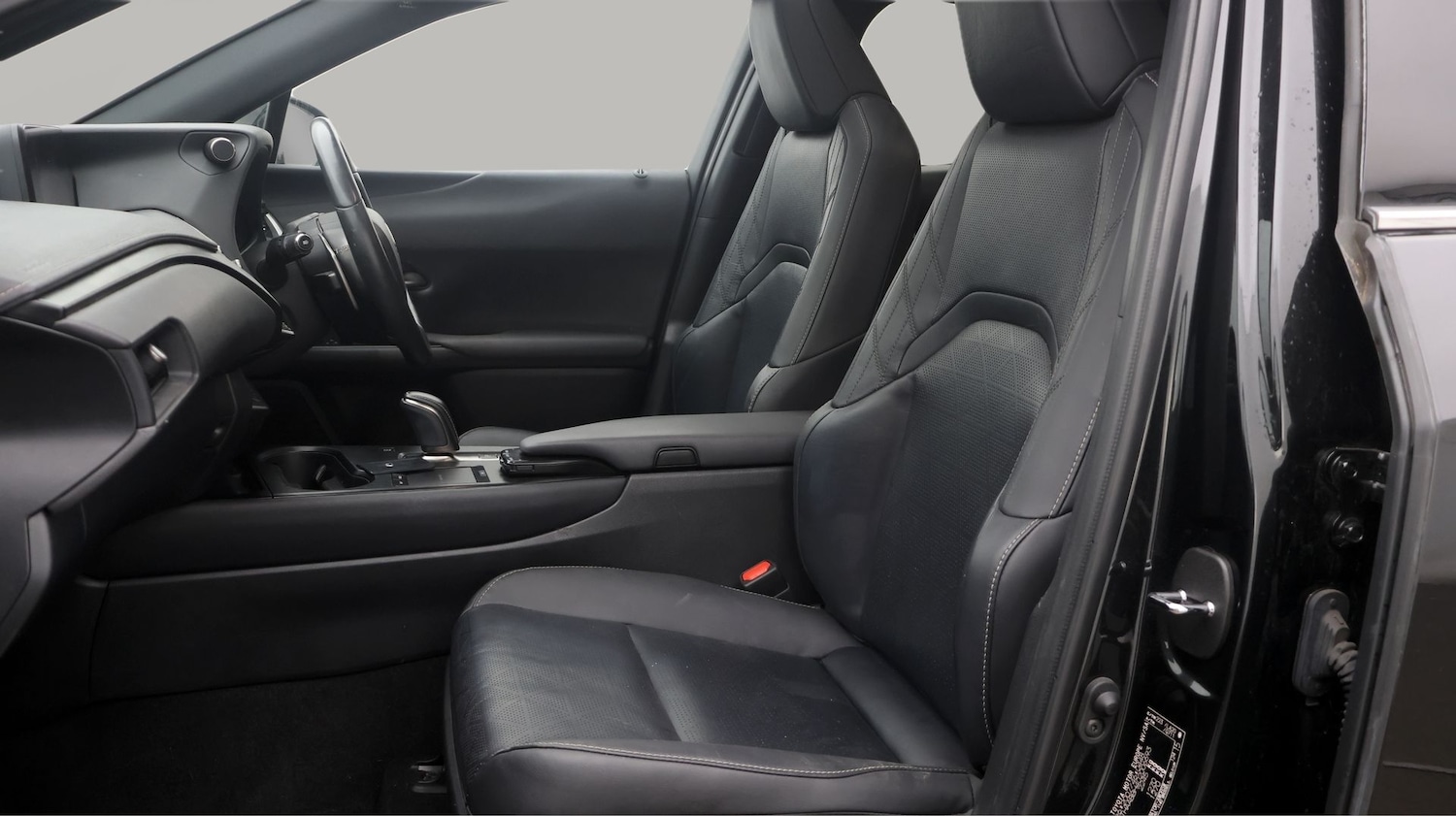 Used Lexus UX 2021 for sale - 77776108: Photo 14