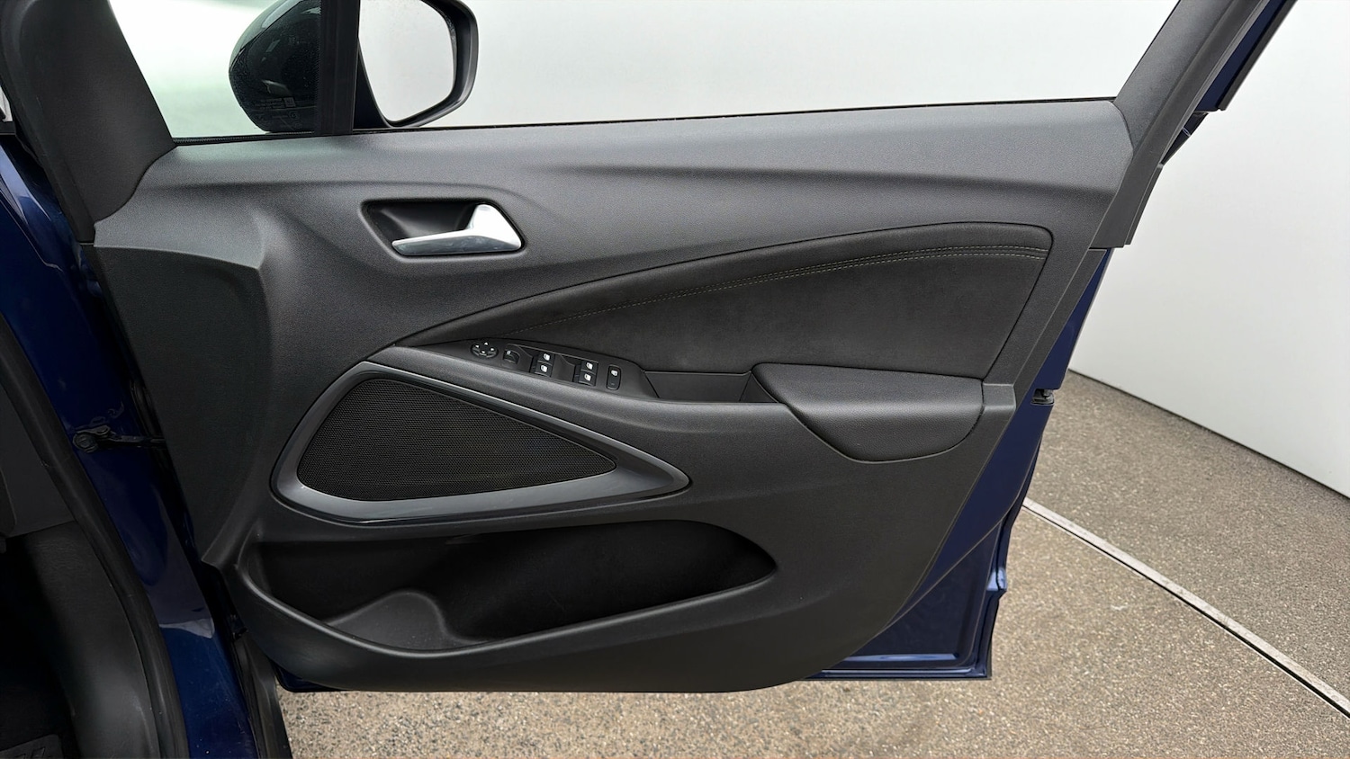 Used Vauxhall Crossland 2022 for sale - 78123863: Photo 14