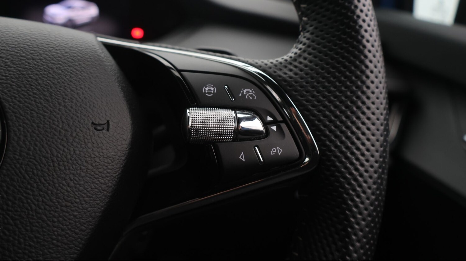 Used Skoda Enyaq 2023 for sale - 77249124: Photo 24