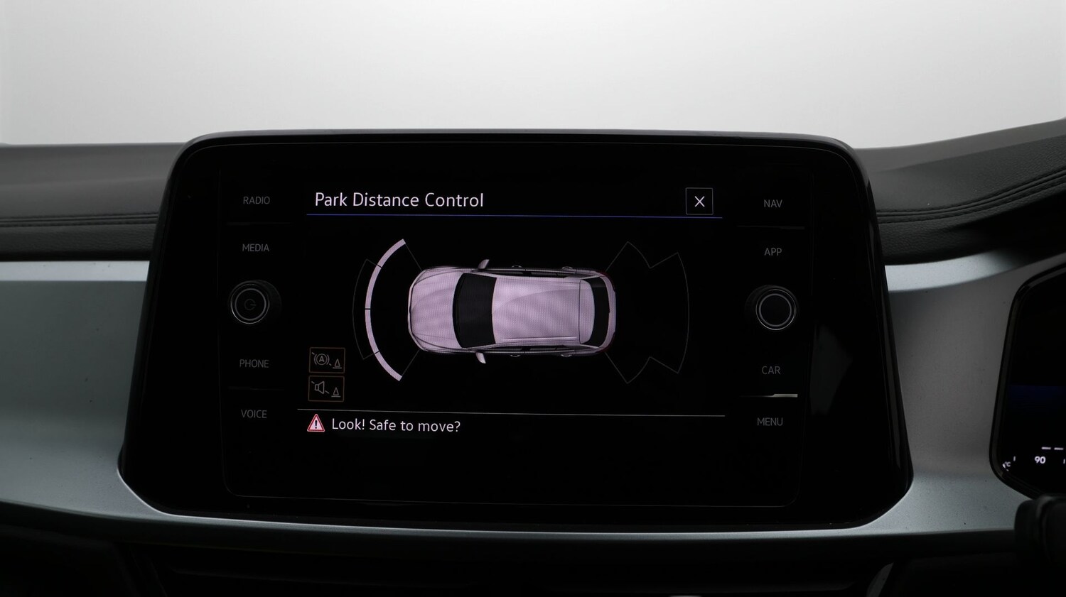 Used Volkswagen T-Roc 2023 for sale - 77461924: Photo 25