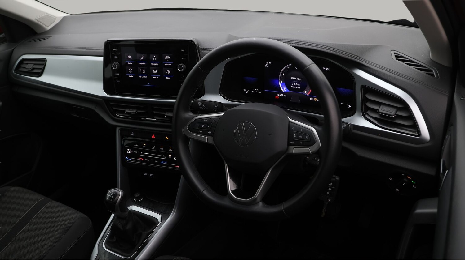 Used Volkswagen T-Roc 2023 for sale - 77461924: Photo 9