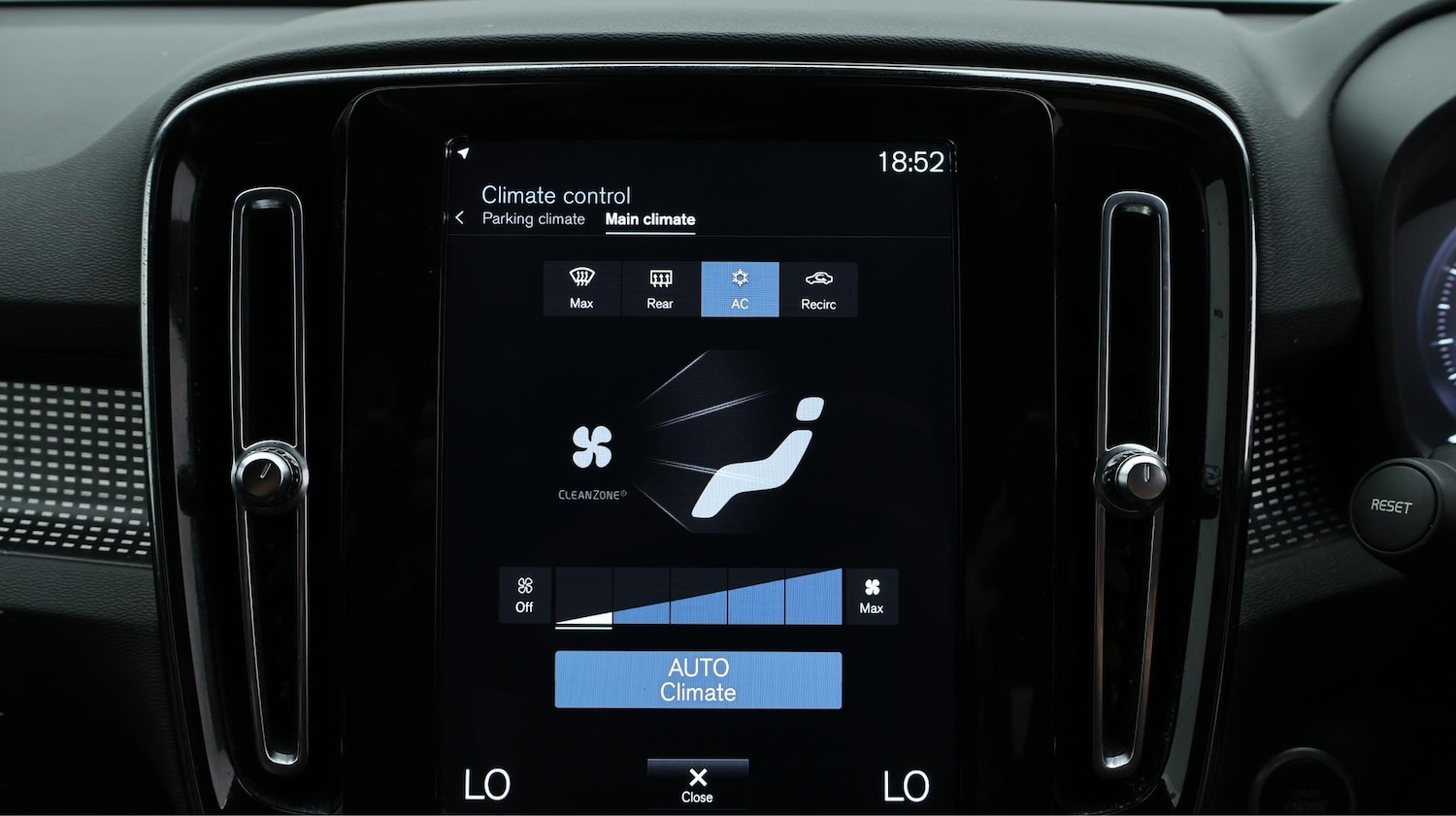 Used Volvo XC40 2020 for sale - 76072501: Photo 12