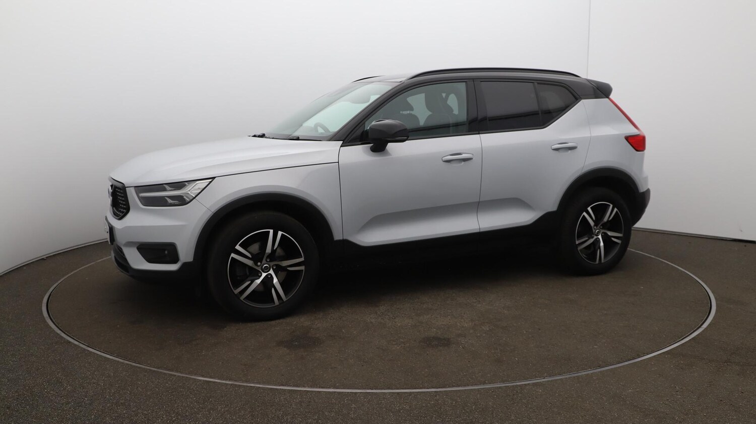Used Volvo XC40 2020 for sale - 76072501: Photo 65