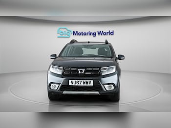 Used Dacia Sandero Stepway 2017 for sale - 76337189: Photo 3