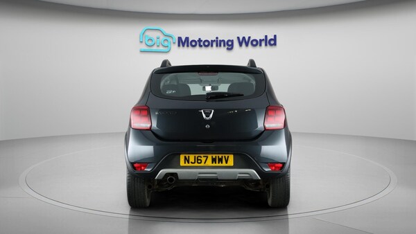 Used Dacia Sandero Stepway 2017 for sale - 76337189: Photo 7