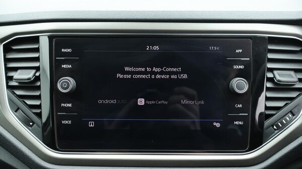 Used Volkswagen T-Roc 2020 for sale - 76152308: Photo 23