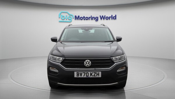 Used Volkswagen T-Roc 2020 for sale - 76152308: Photo 3