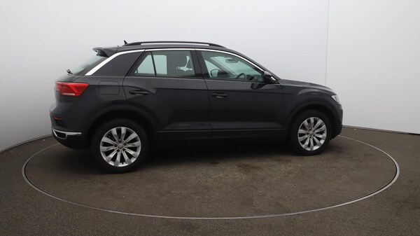 Used Volkswagen T-Roc 2020 for sale - 76152308: Photo 51