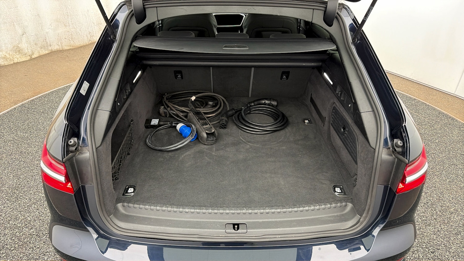 Used Audi A6 Avant 2023 for sale - 78162114: Photo 16