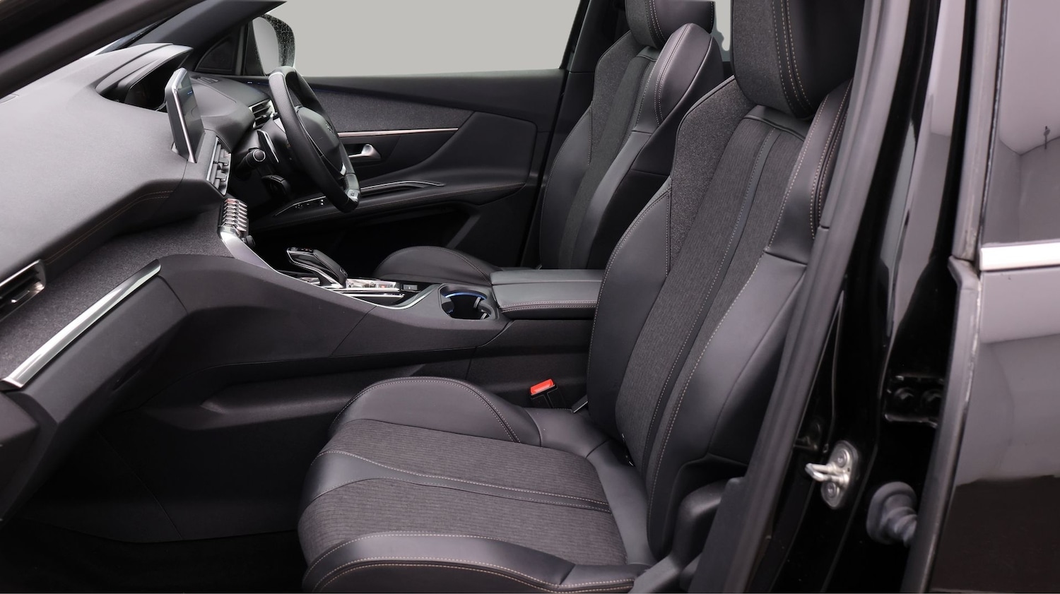 Used Peugeot 3008 2019 for sale - 77902209: Photo 14