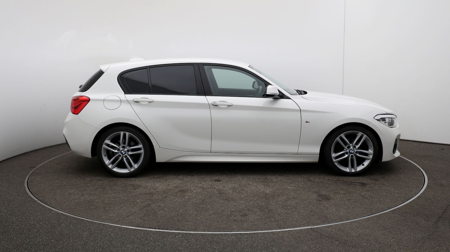 Used BMW 1 Series 2019 for sale - 76815301: Photo 41