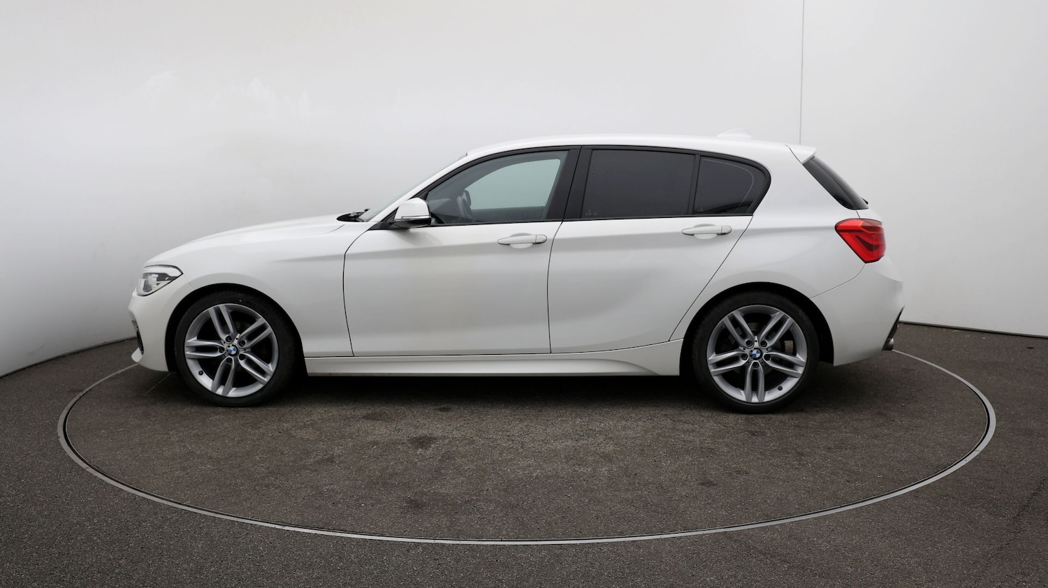 Used BMW 1 Series 2019 for sale - 76815301: Photo 56