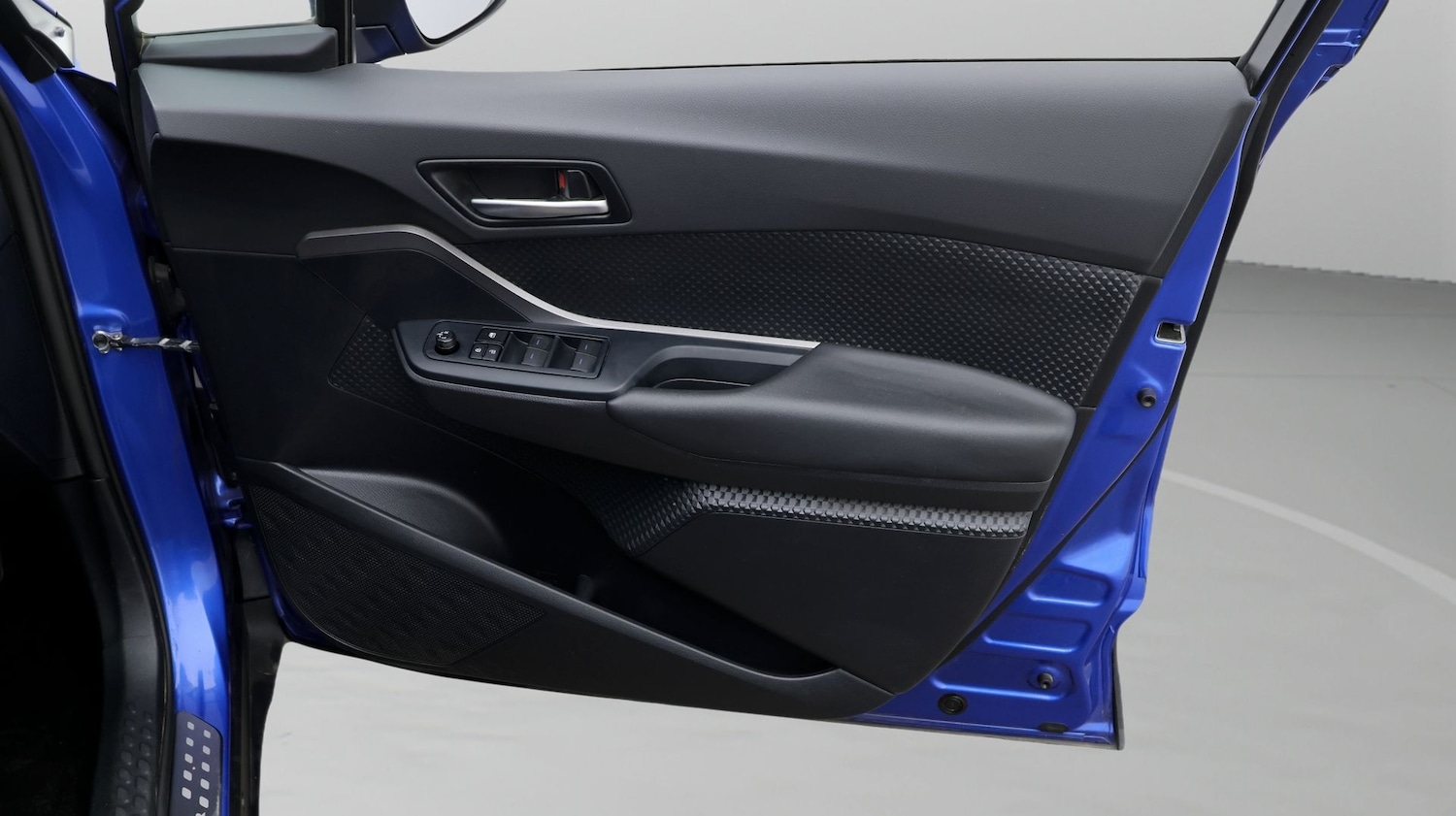 Used Toyota C-HR 2023 for sale - 77610314: Photo 15