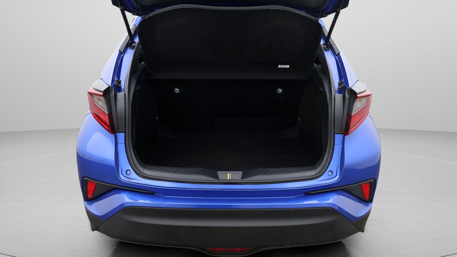 Used Toyota C-HR 2023 for sale - 77610314: Photo 17