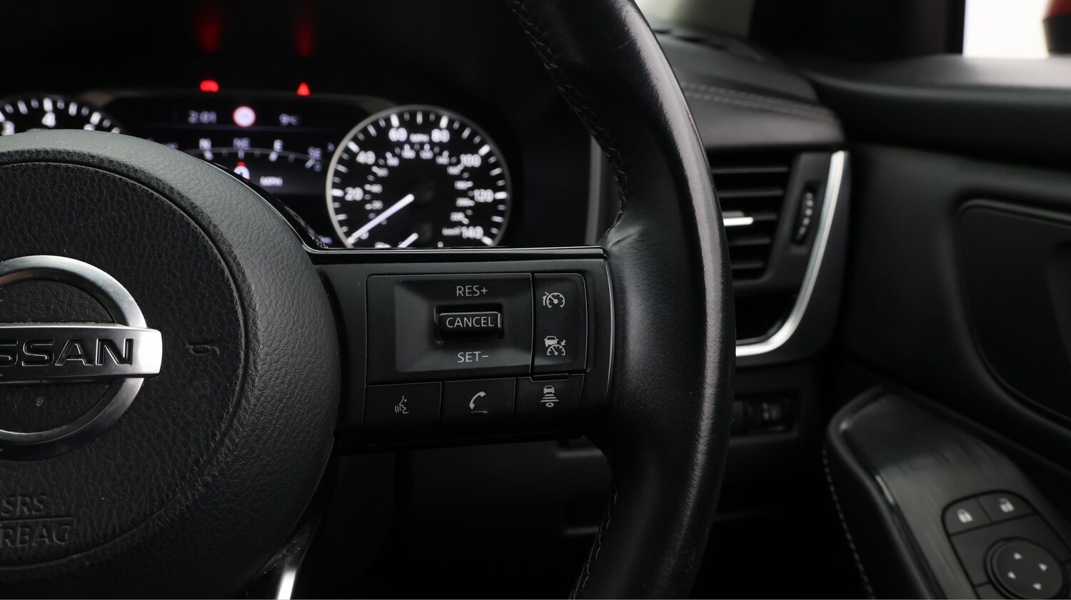 Used Nissan Qashqai for sale - 77864499: Photo 25