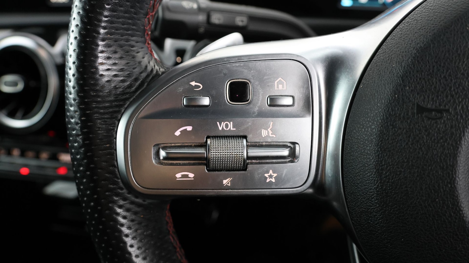 Used Mercedes-Benz A-Class 2019 for sale - 77631161: Photo 21