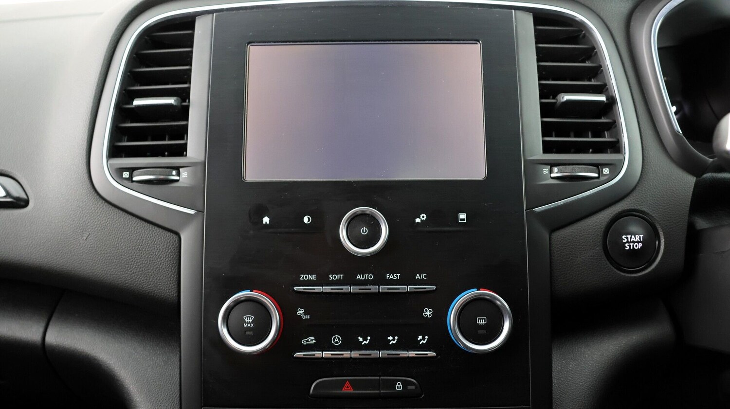 Used Renault Megane 2020 for sale - 77467127: Photo 12