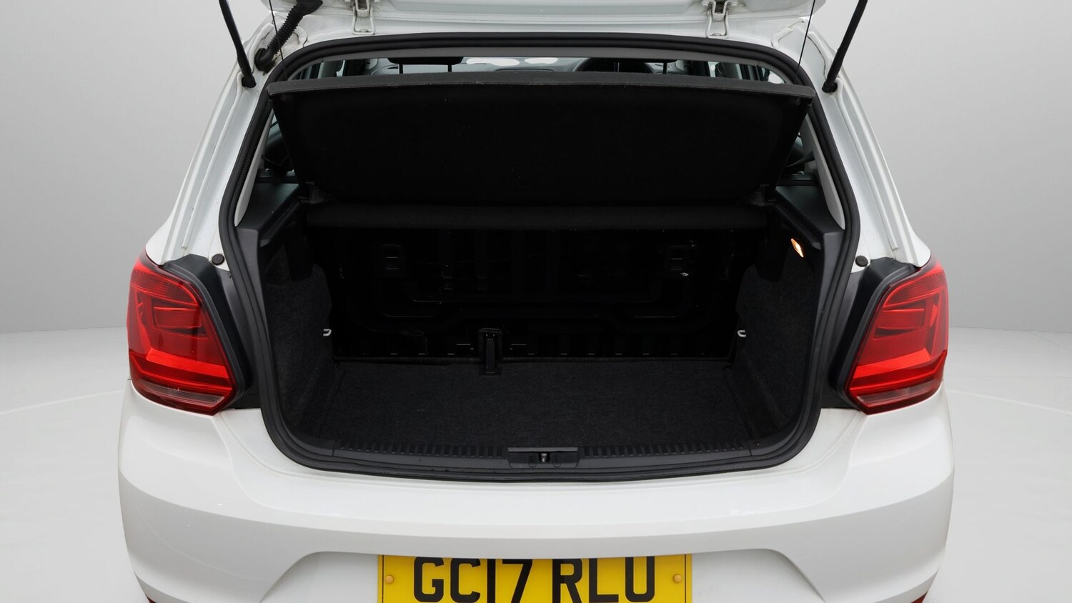 Used Volkswagen Polo 2017 for sale - 77688178: Photo 17