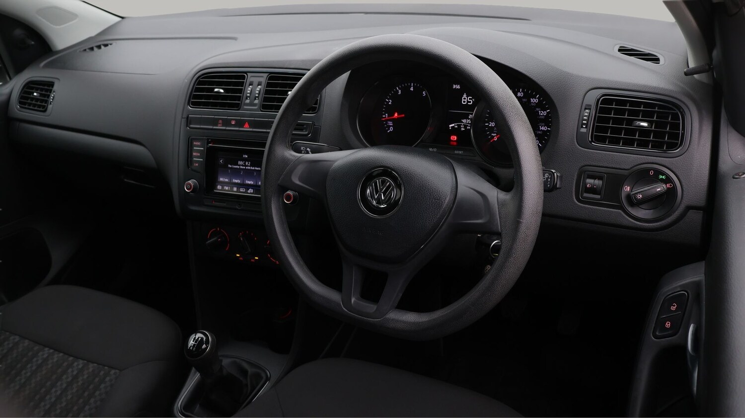 Used Volkswagen Polo 2017 for sale - 77688178: Photo 9