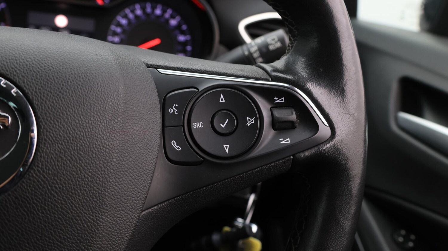 Used Vauxhall Crossland 2022 for sale - 76371081: Photo 25