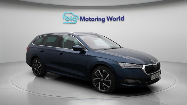 Used Skoda Octavia 2021 for sale - 76239703: Photo 2