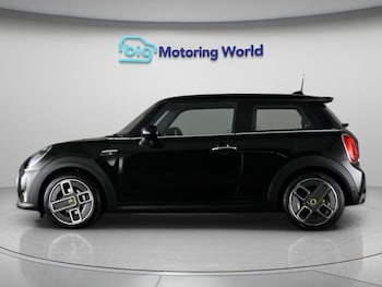 Used MINI Hatch 2021 for sale - 79554810: Photo
